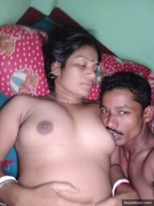 sexy village bhabhi boobs sucked